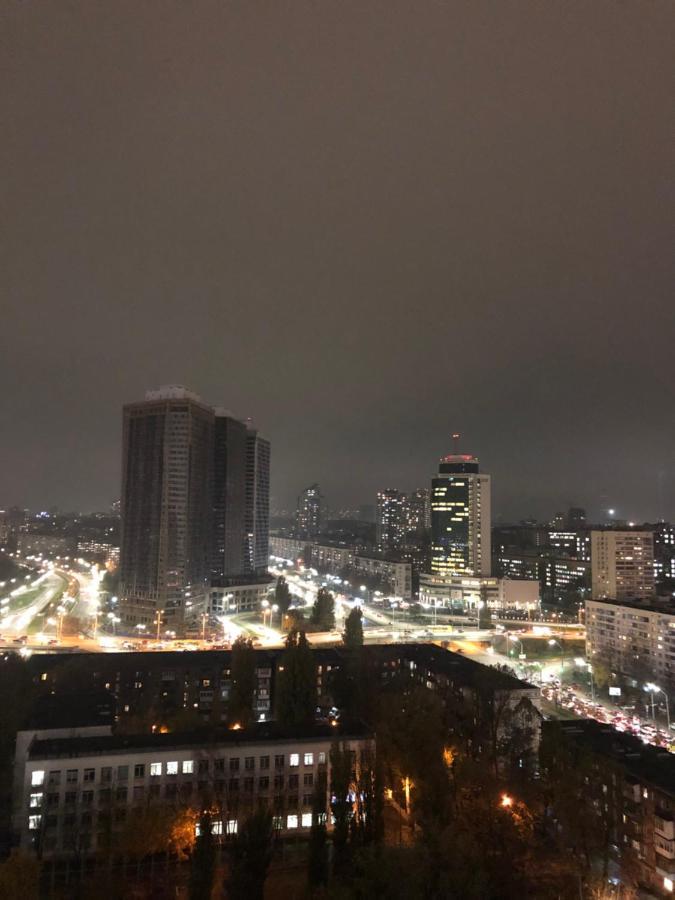 Vip - Smart Kyiv Exterior photo